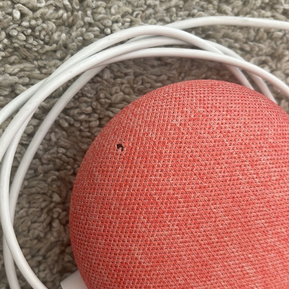 Mini Google Home - Picture 2 of 3